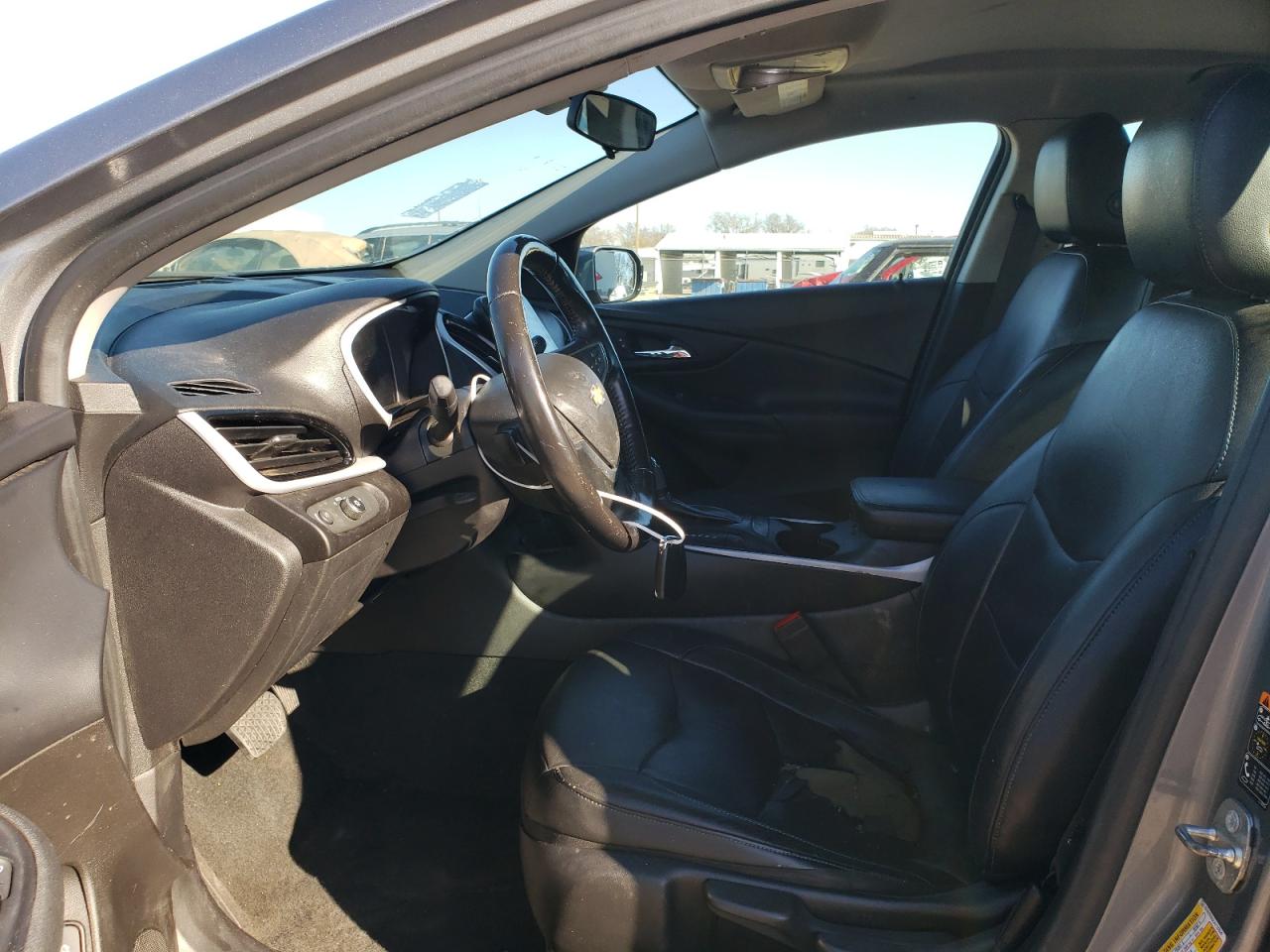 2018 Chevrolet Volt - Image 7