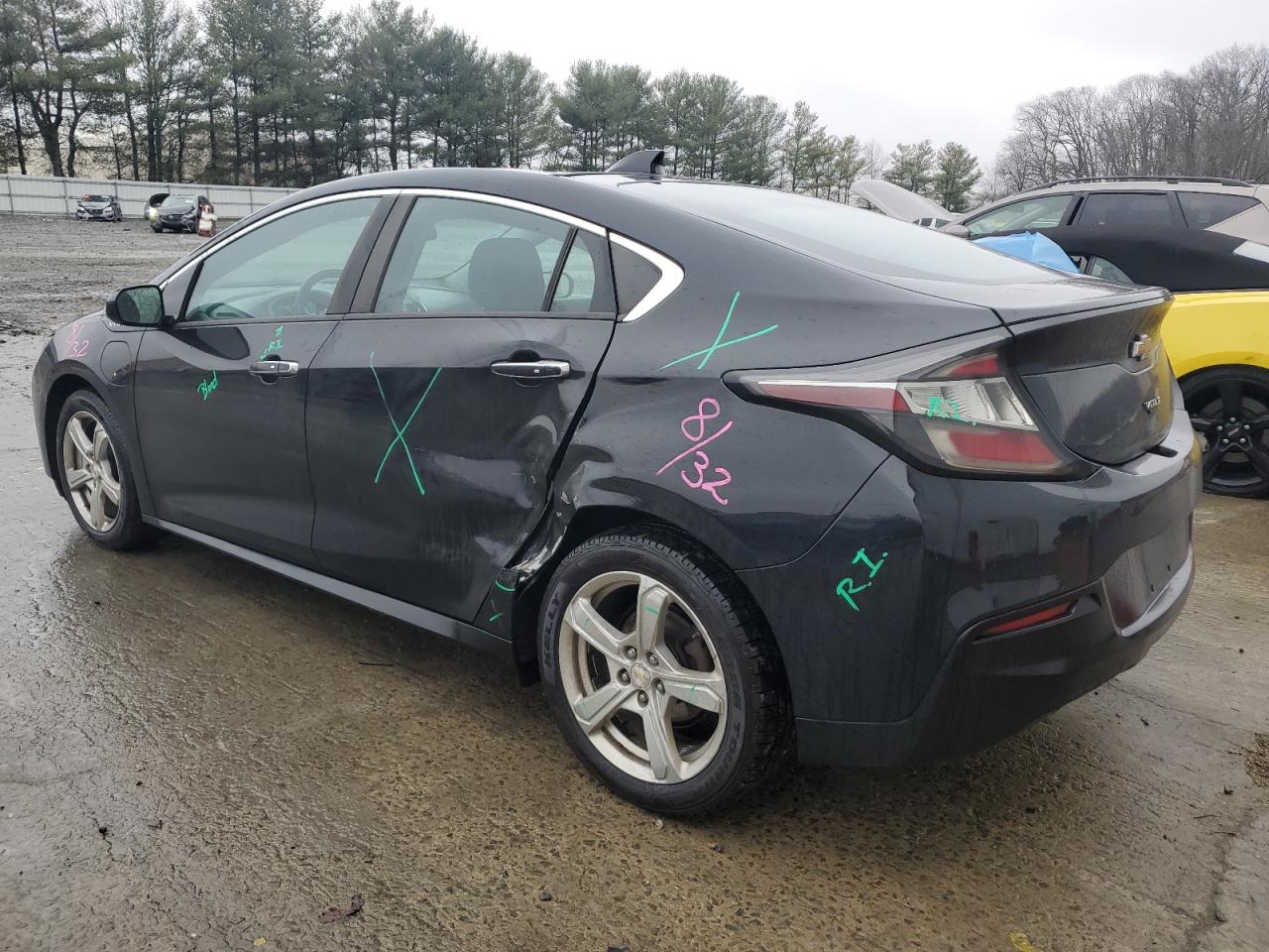 2016 Chevrolet Volt - Image 2