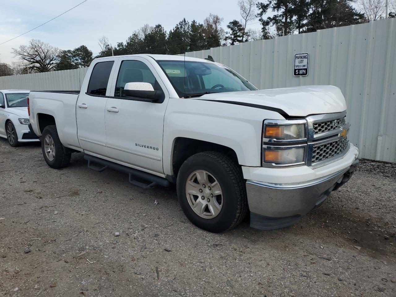 2015 Chevrolet Silverado - Image 4