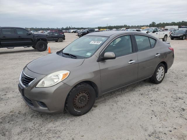  NISSAN VERSA 2013 Серый