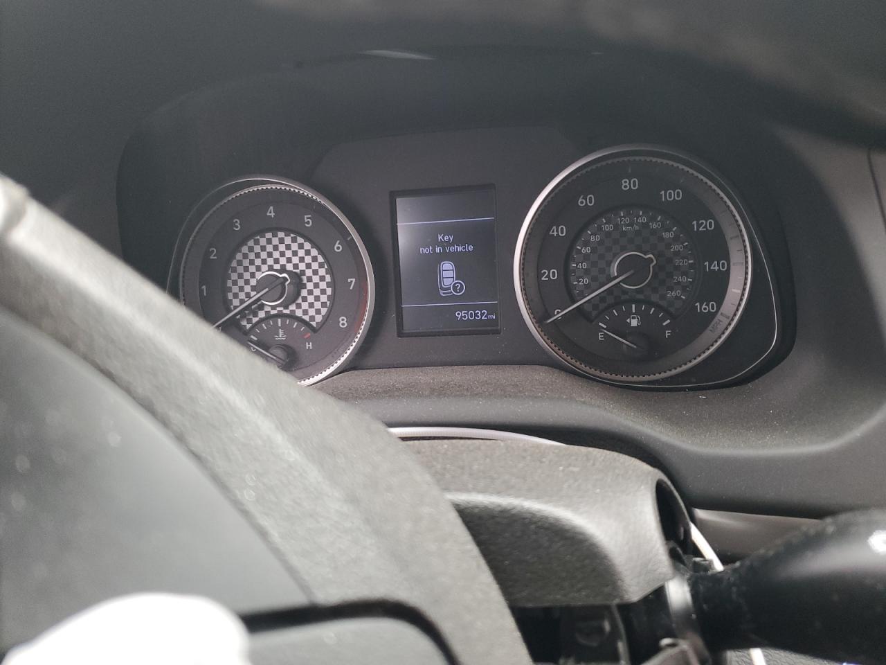 2020 Hyundai Elantra - Image 9