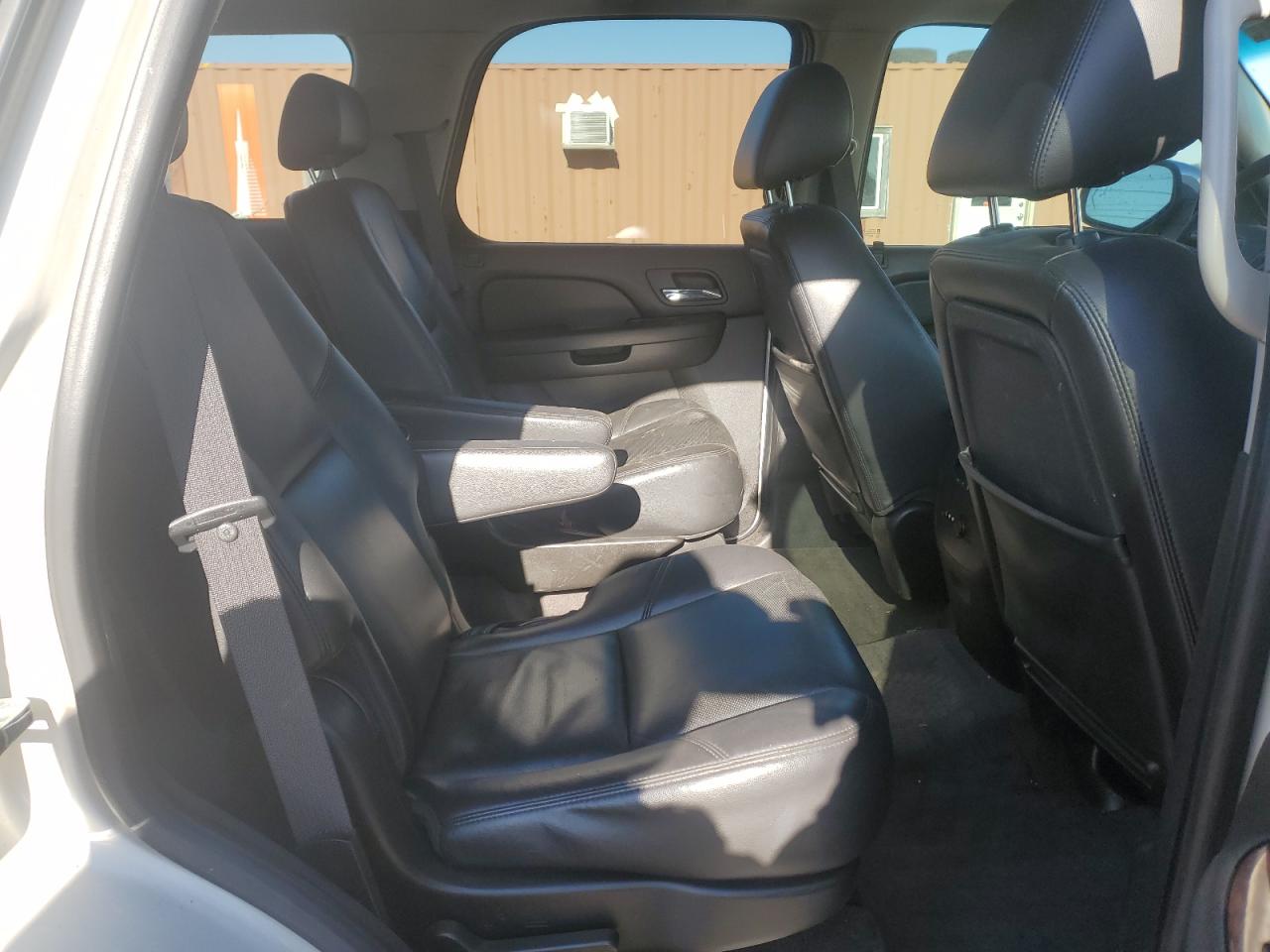 2010 Chevrolet Tahoe - Image 11
