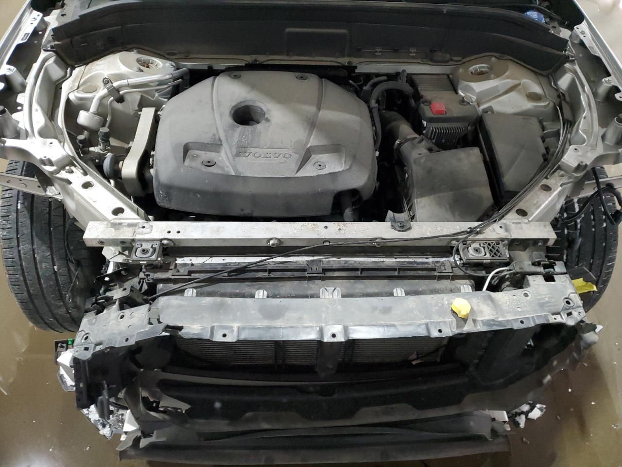 2022 Volvo XC90 - Image 12