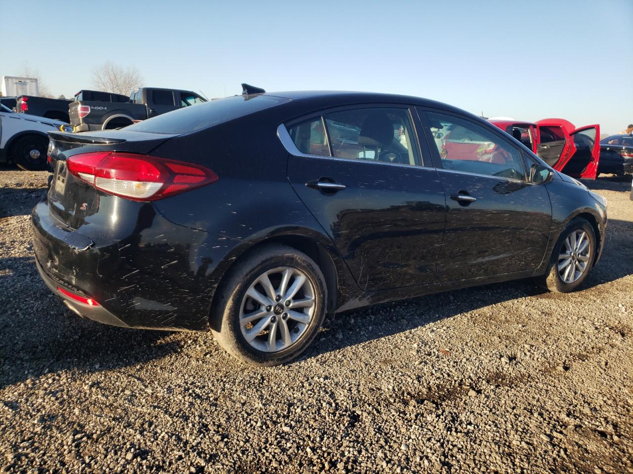 2017 Kia Forte - Image 3