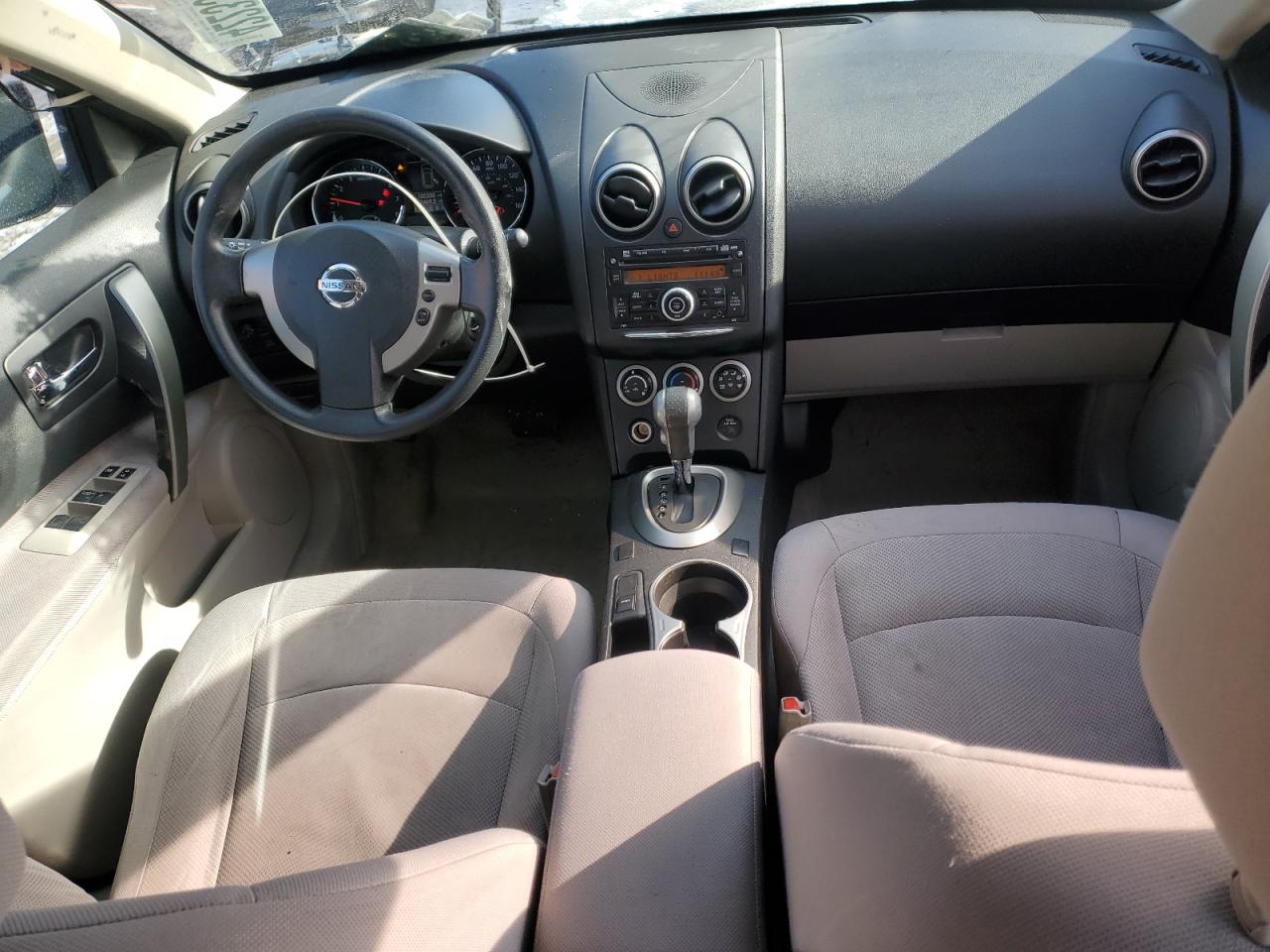 Nissan Rogue s 2013