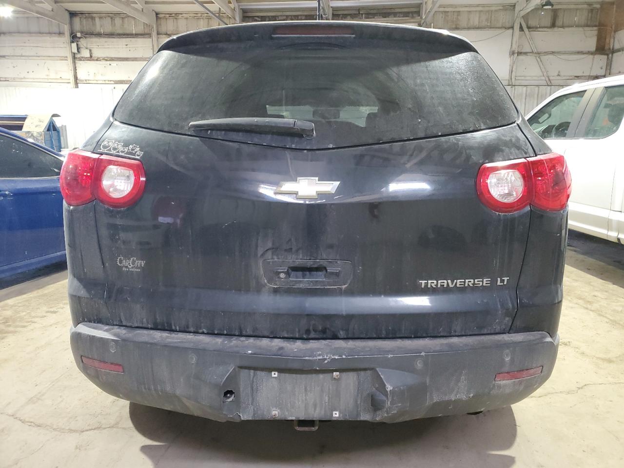 2011 Chevrolet Traverse - Image 6