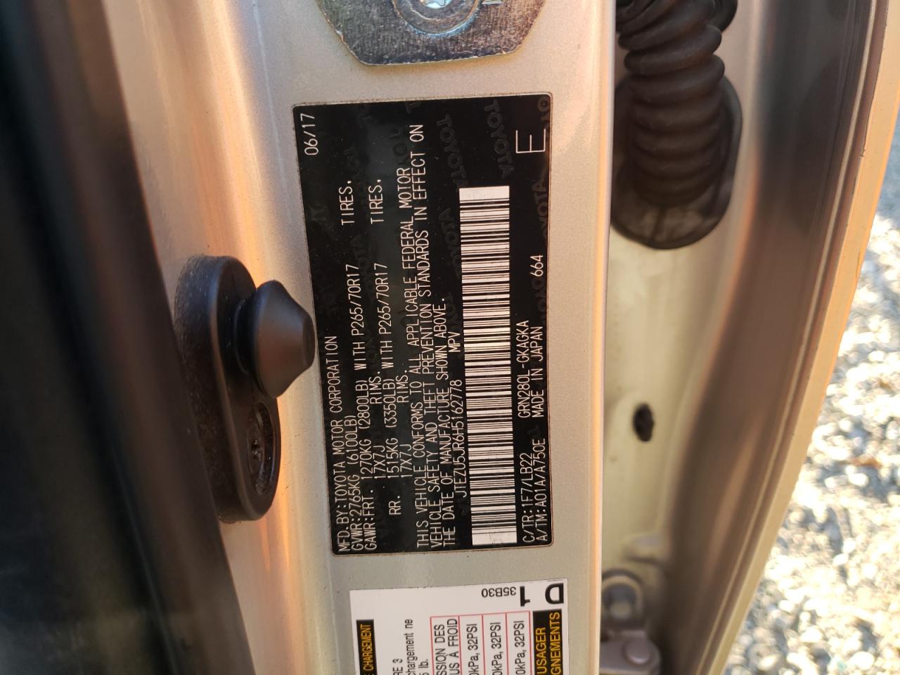 2017 Toyota 4Runner - Image 13