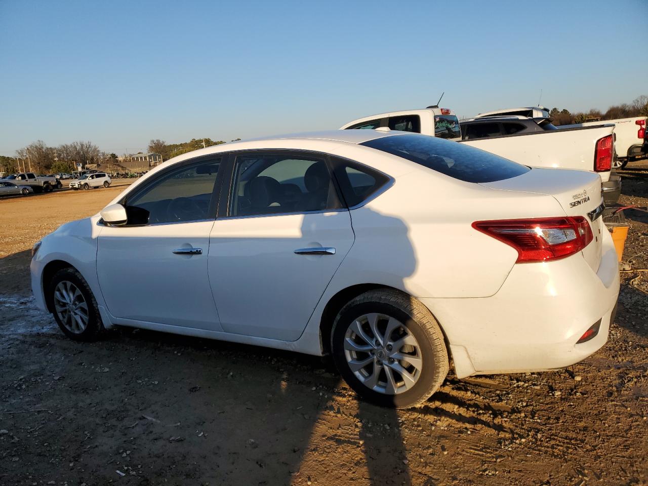 2018 Nissan Sentra - Image 2