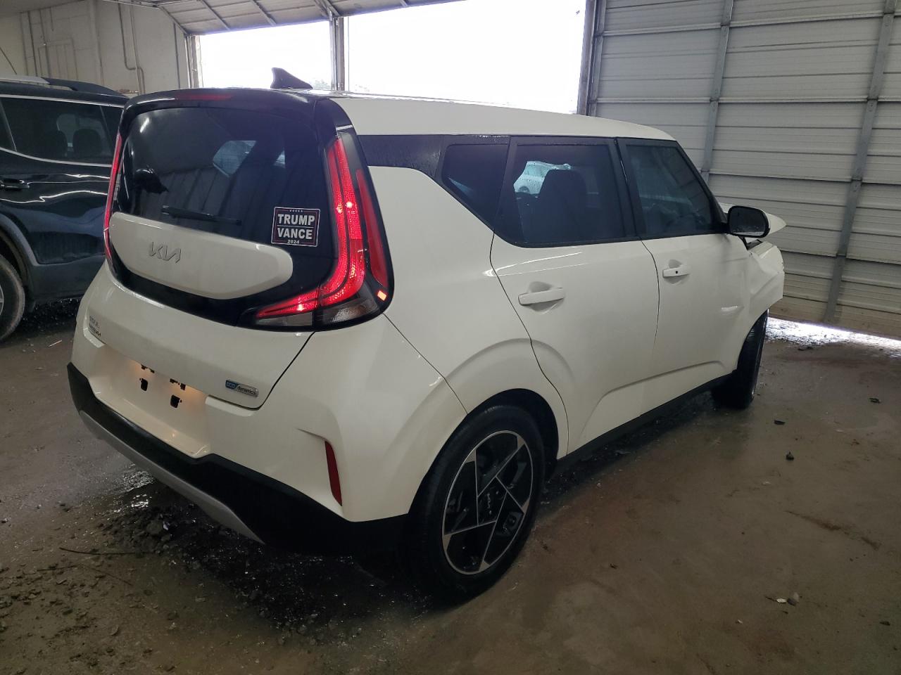 2023 Kia Soul - Image 3