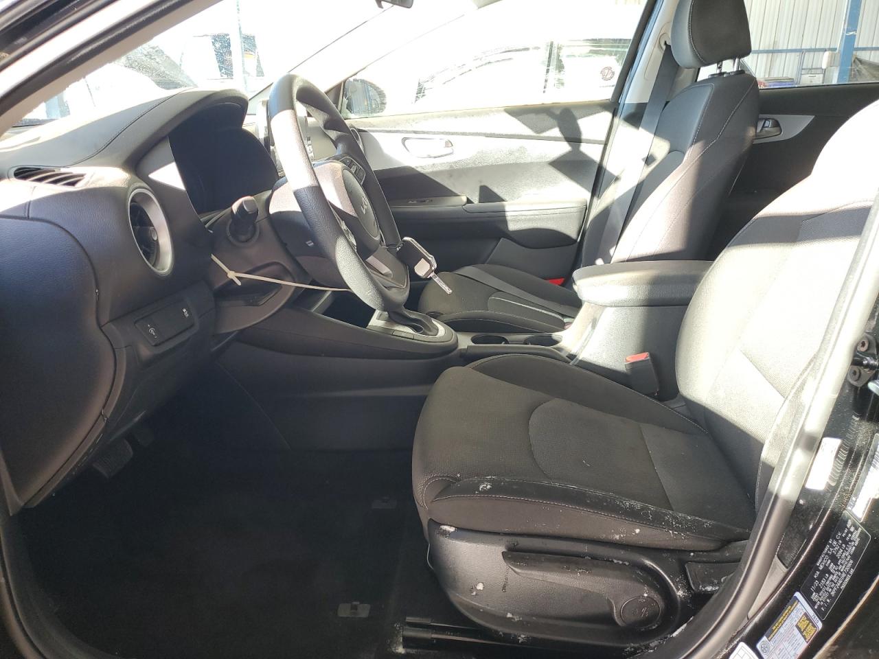2024 Kia Forte - Image 7