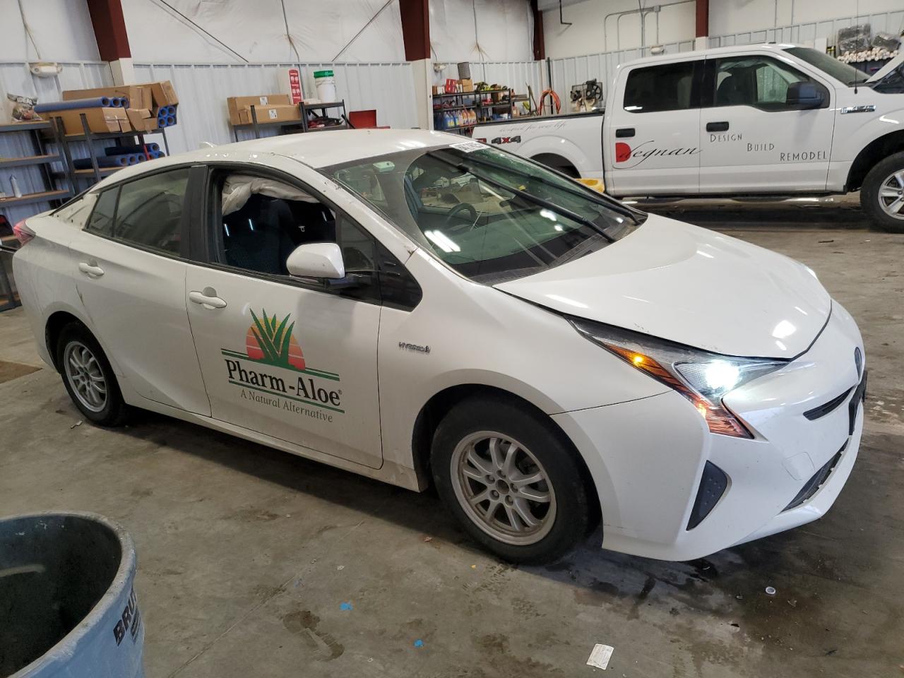 2018 Toyota Prius - Image 4