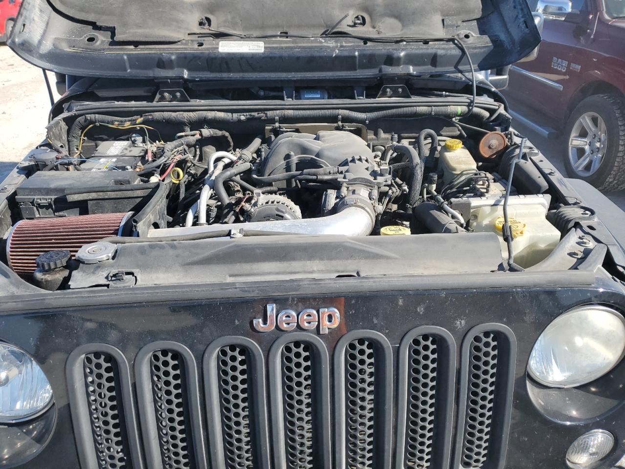 2014 Jeep Wrangler - Image 12