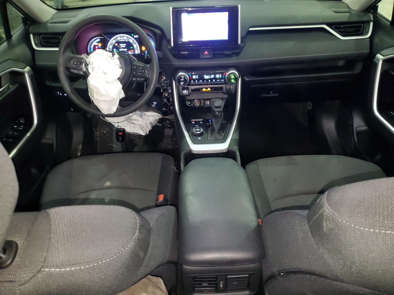 2023 Toyota RAV 4 - Image 8