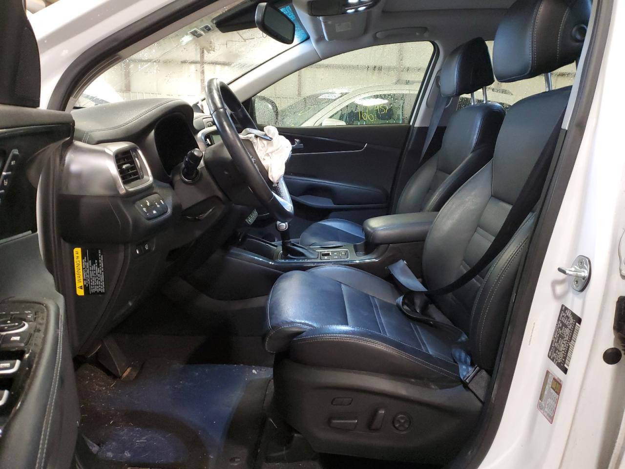 2017 Kia Sorento - Image 7