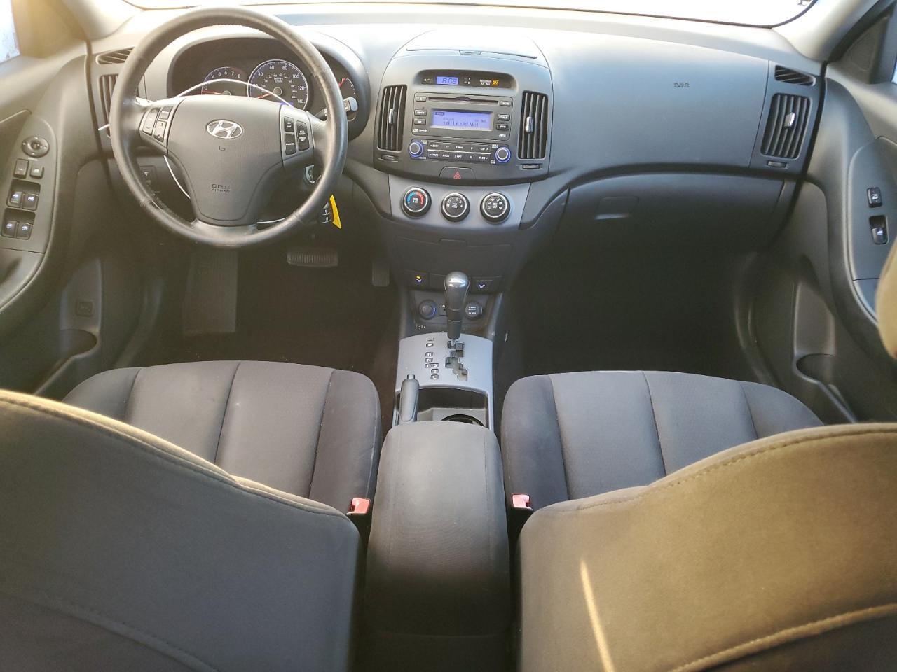 2009 Hyundai Elantra - Image 8