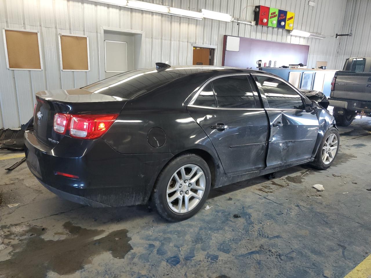 2015 Chevrolet Malibu - Image 3