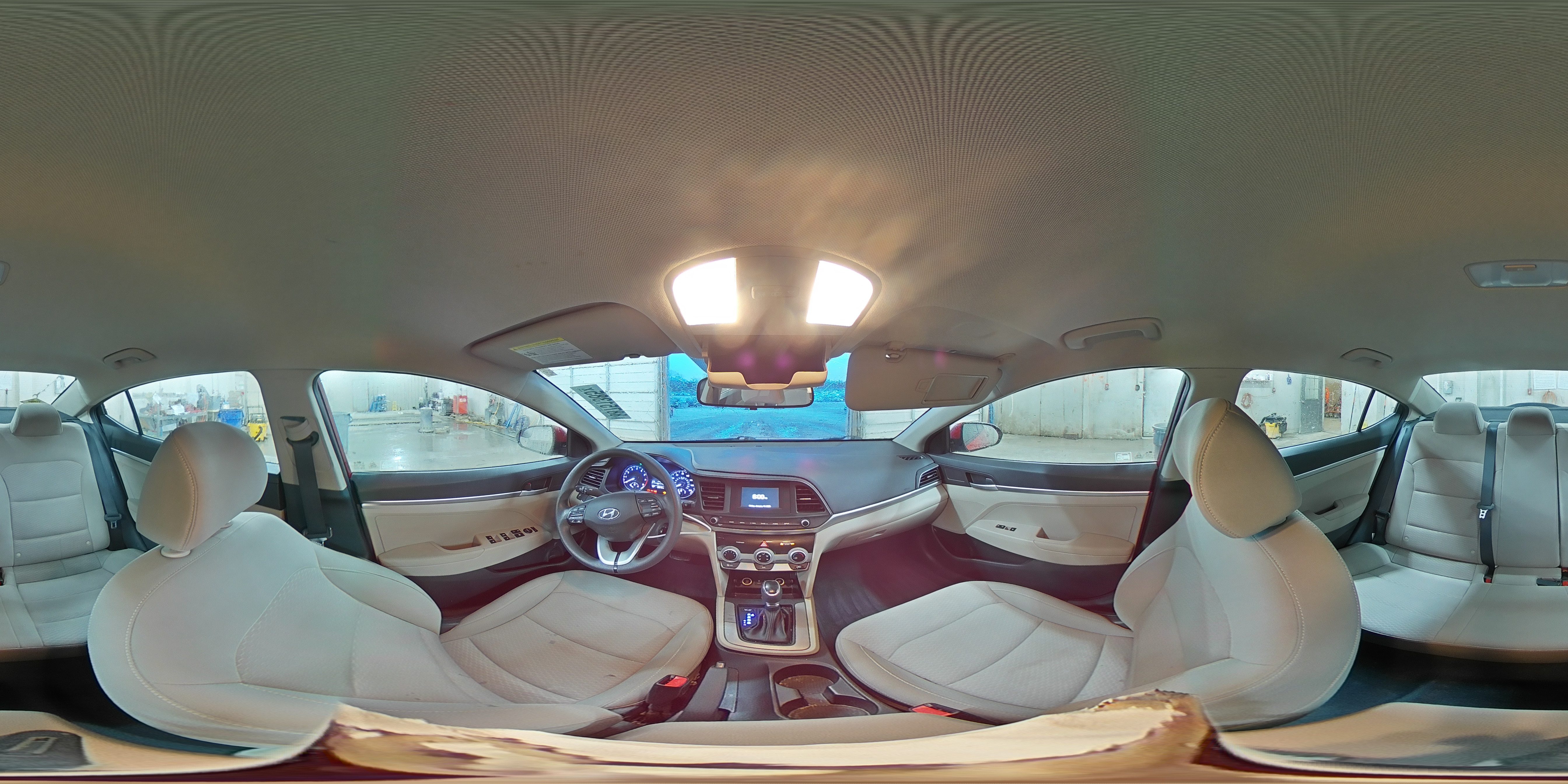 2019 Hyundai Elantra - Image 14
