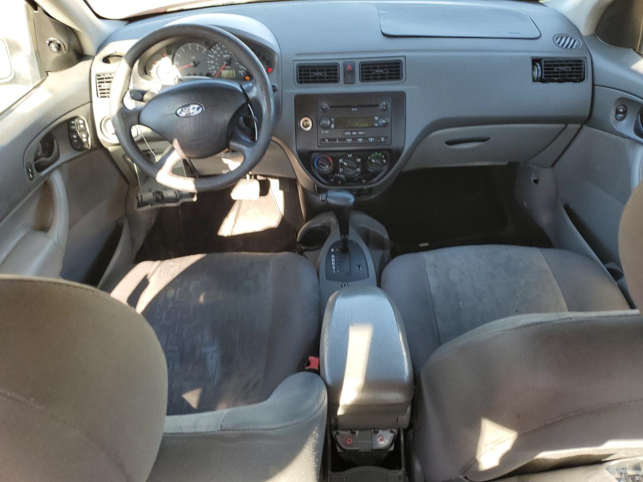 2005 Ford Focus - Image 8