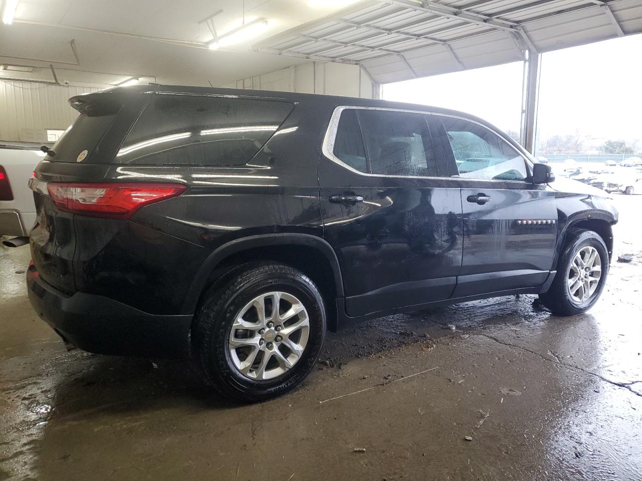 2019 Chevrolet Traverse - Image 3