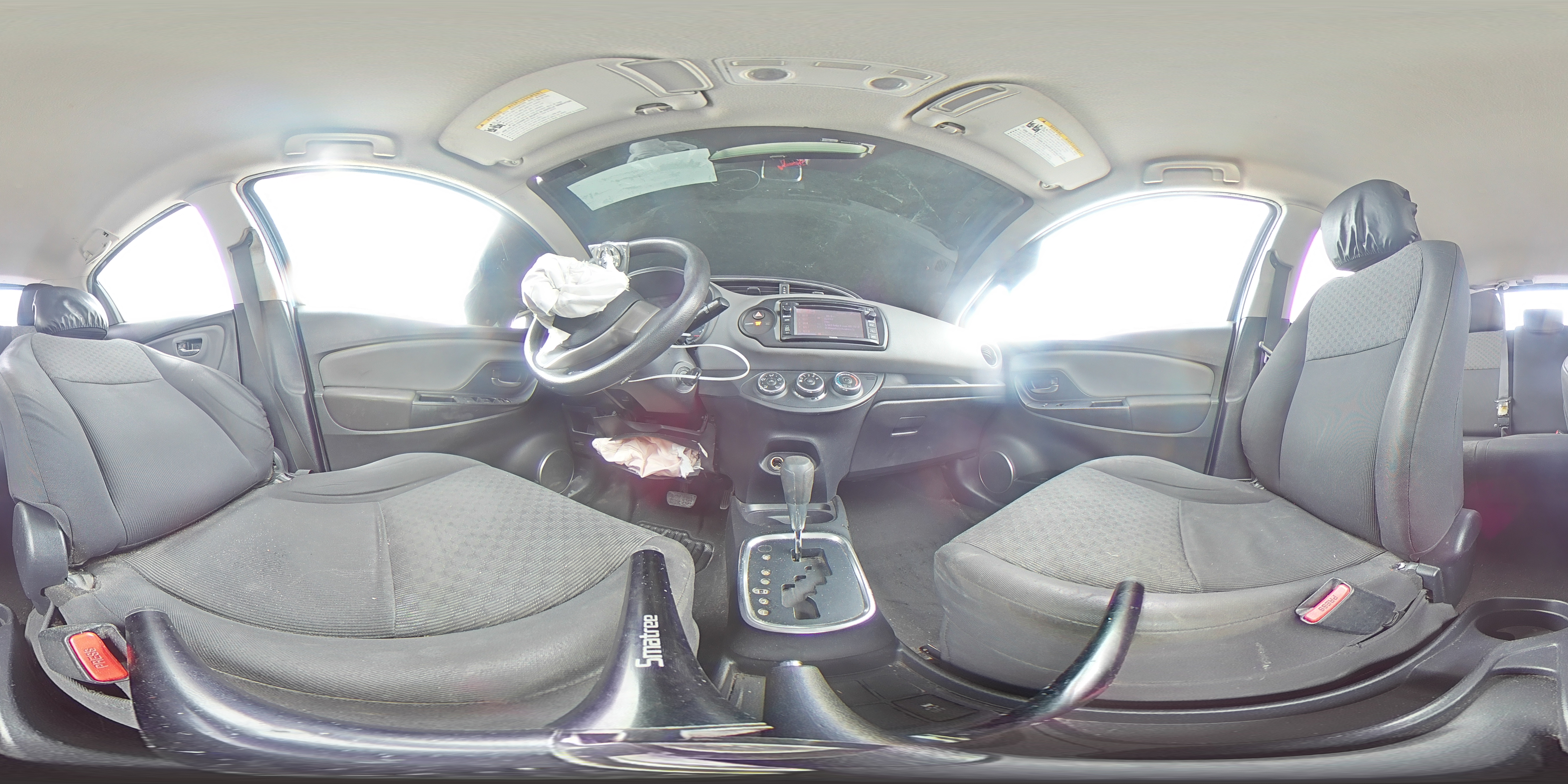2015 Toyota Yaris - Image 15