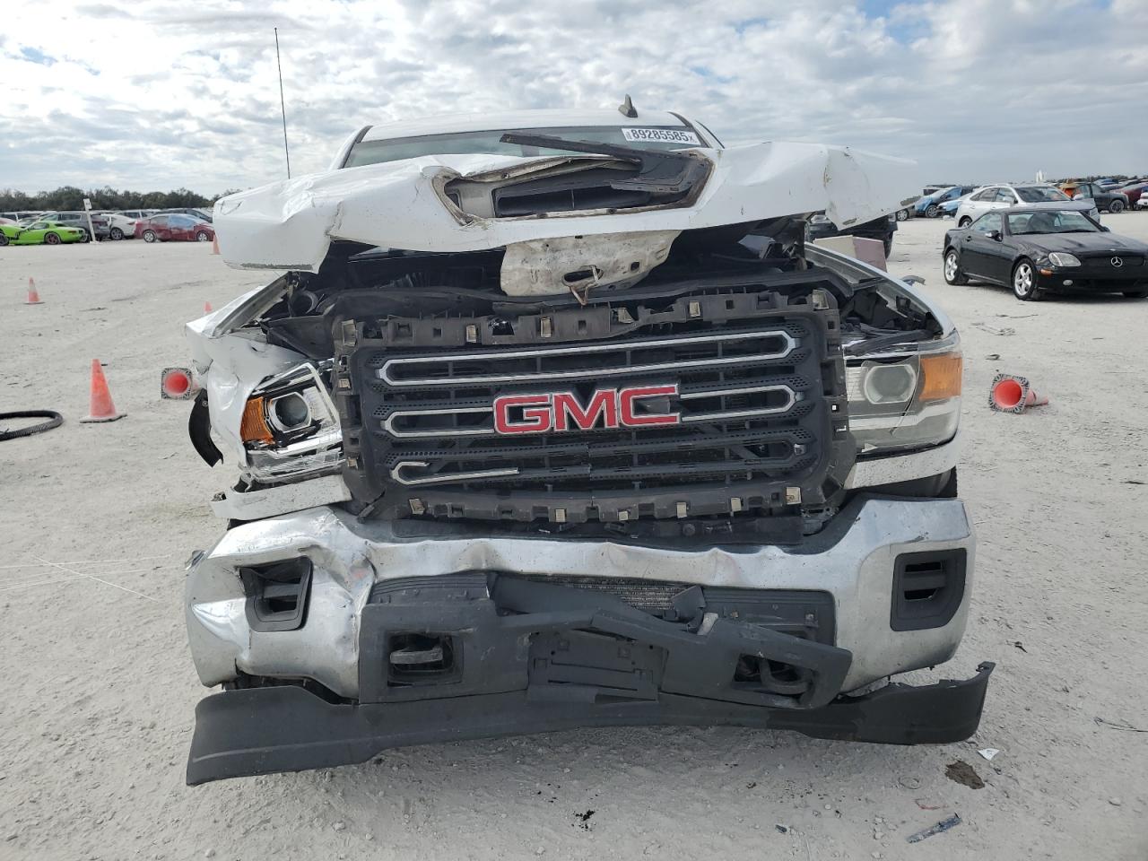 2017 GMC Sierra - Image 5