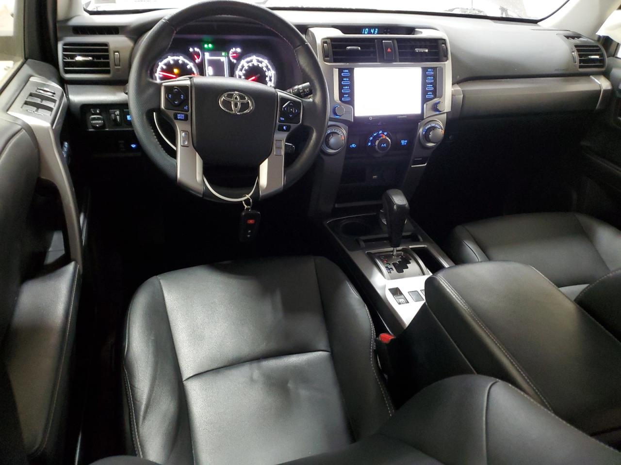 2022 Toyota 4Runner - Image 8