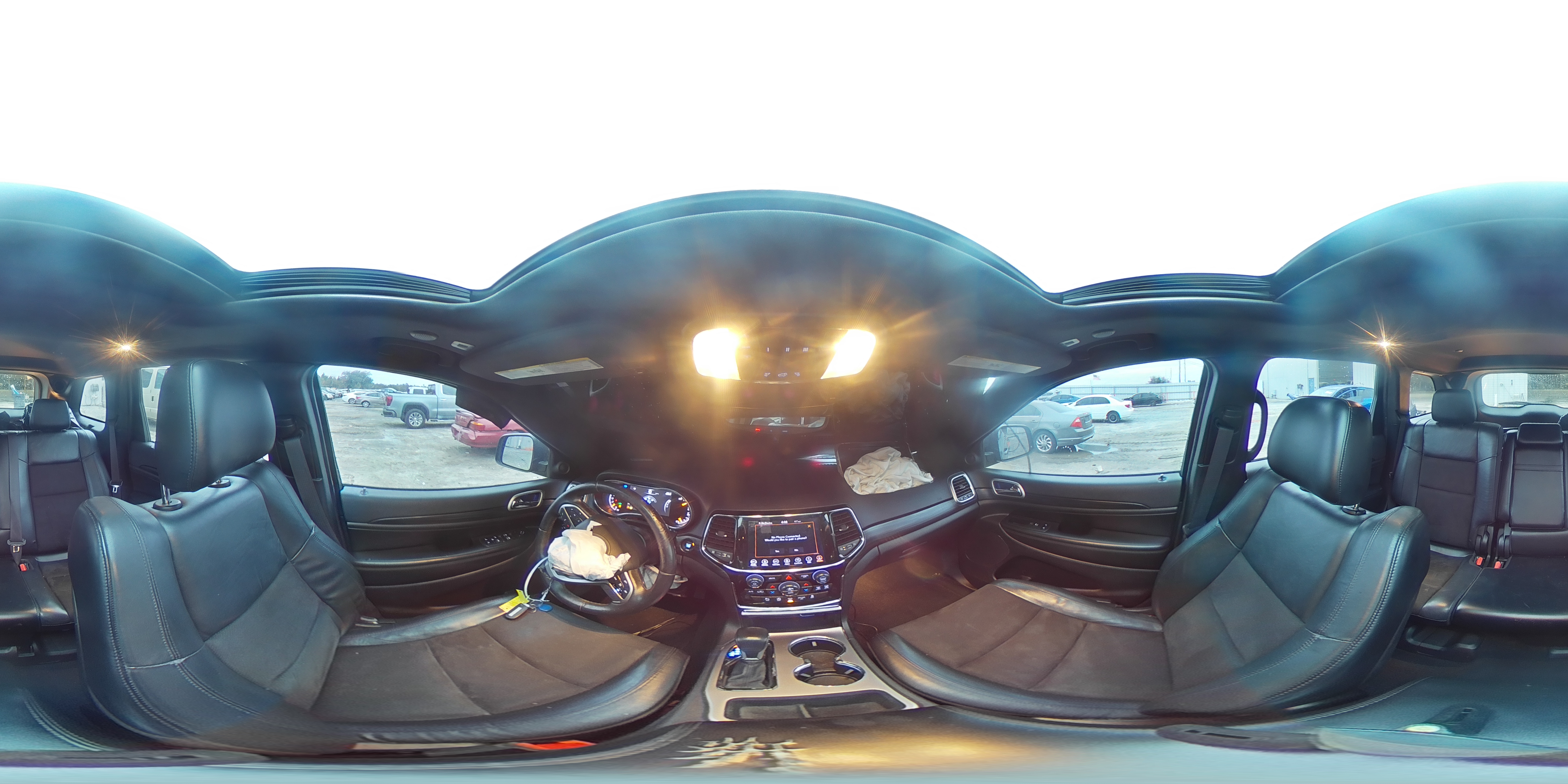 2019 Jeep Grand Cherokee - Image 15