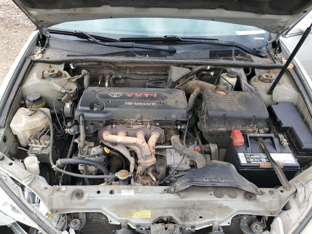 2005 Toyota Camry - Image 11