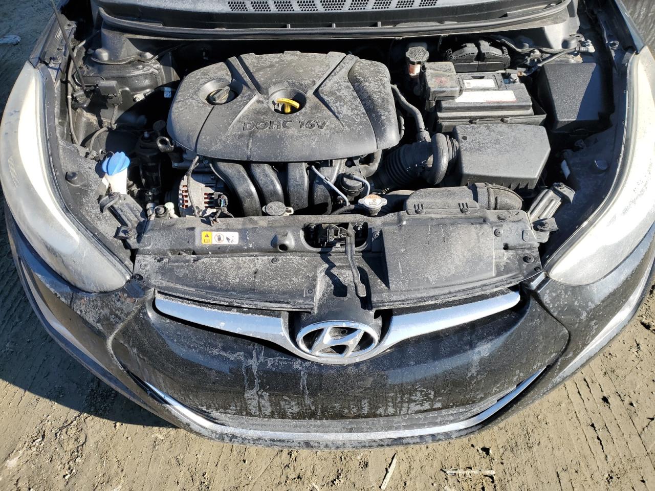 2014 Hyundai Elantra - Image 11