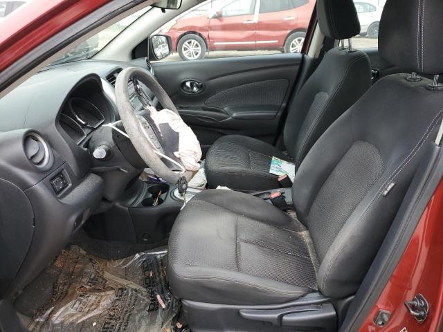  NISSAN VERSA 2016 Червоний