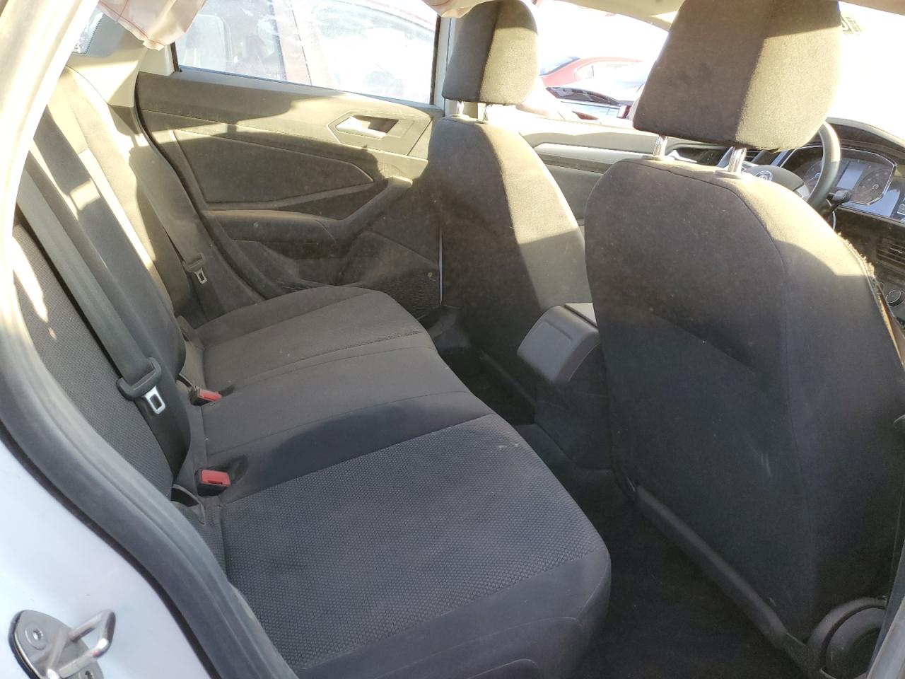 2019 Volkswagen Jetta - Image 10