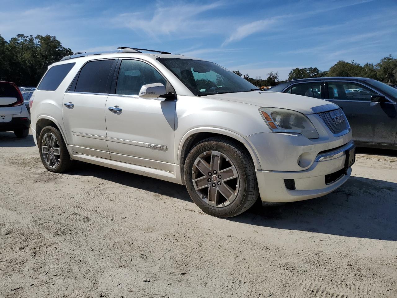 2012 GMC Acadia - Image 4