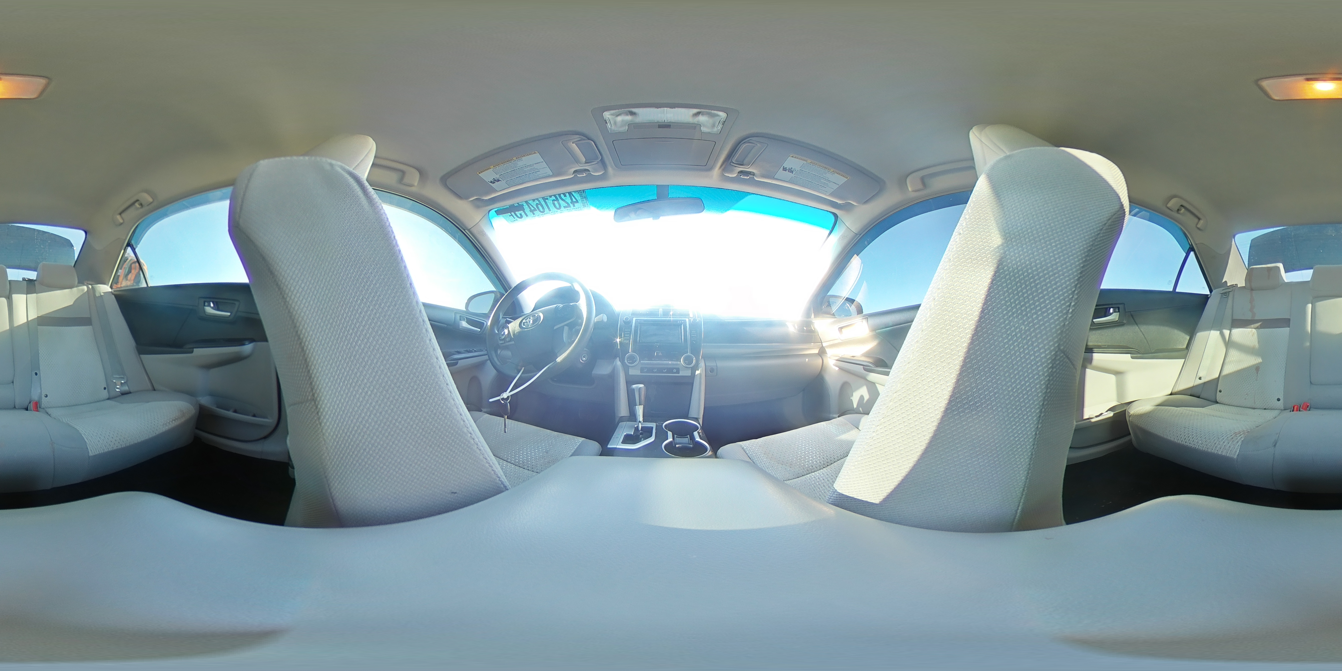2014 Toyota Camry - Image 13