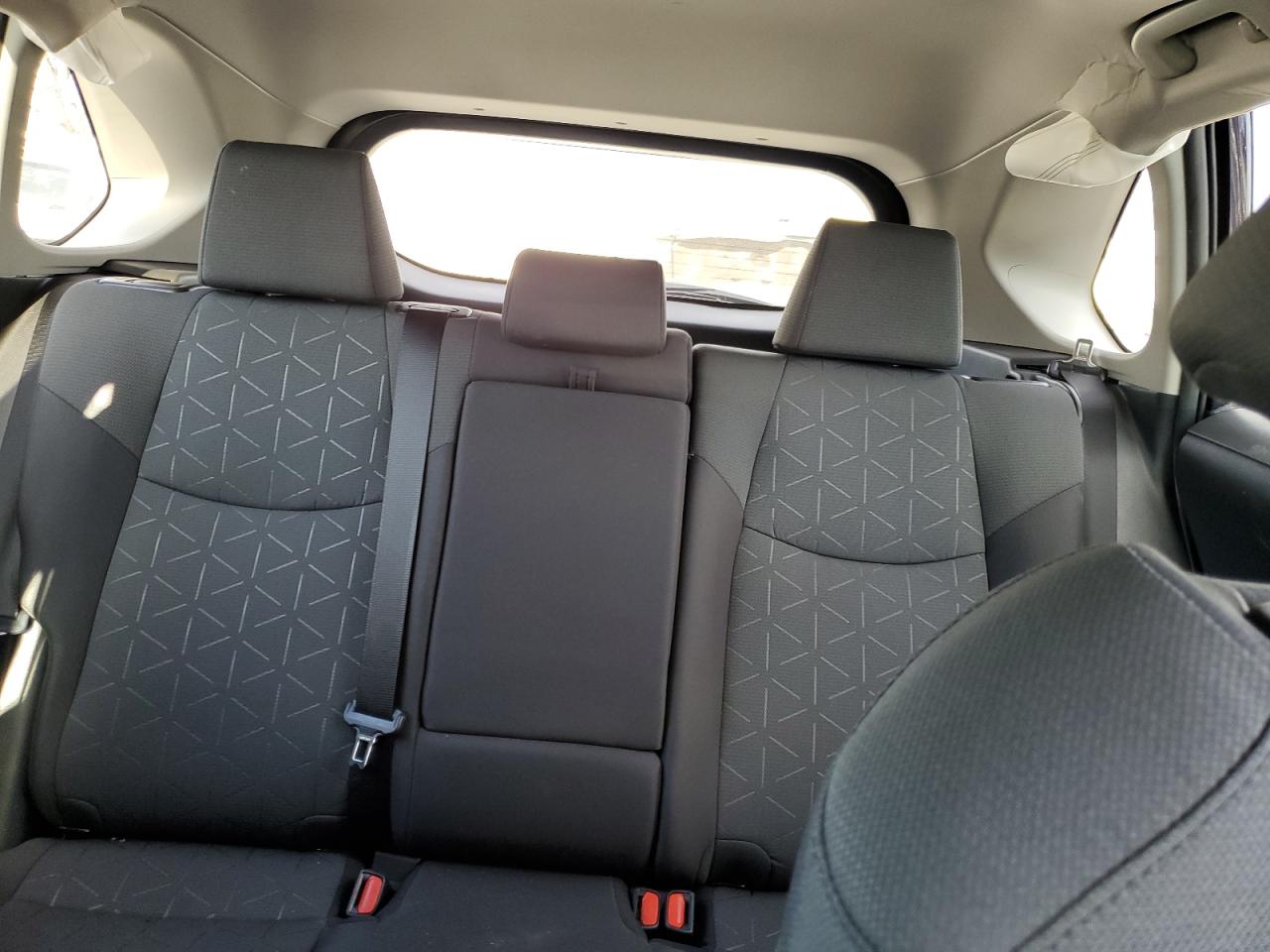 2023 Toyota RAV 4 - Image 10