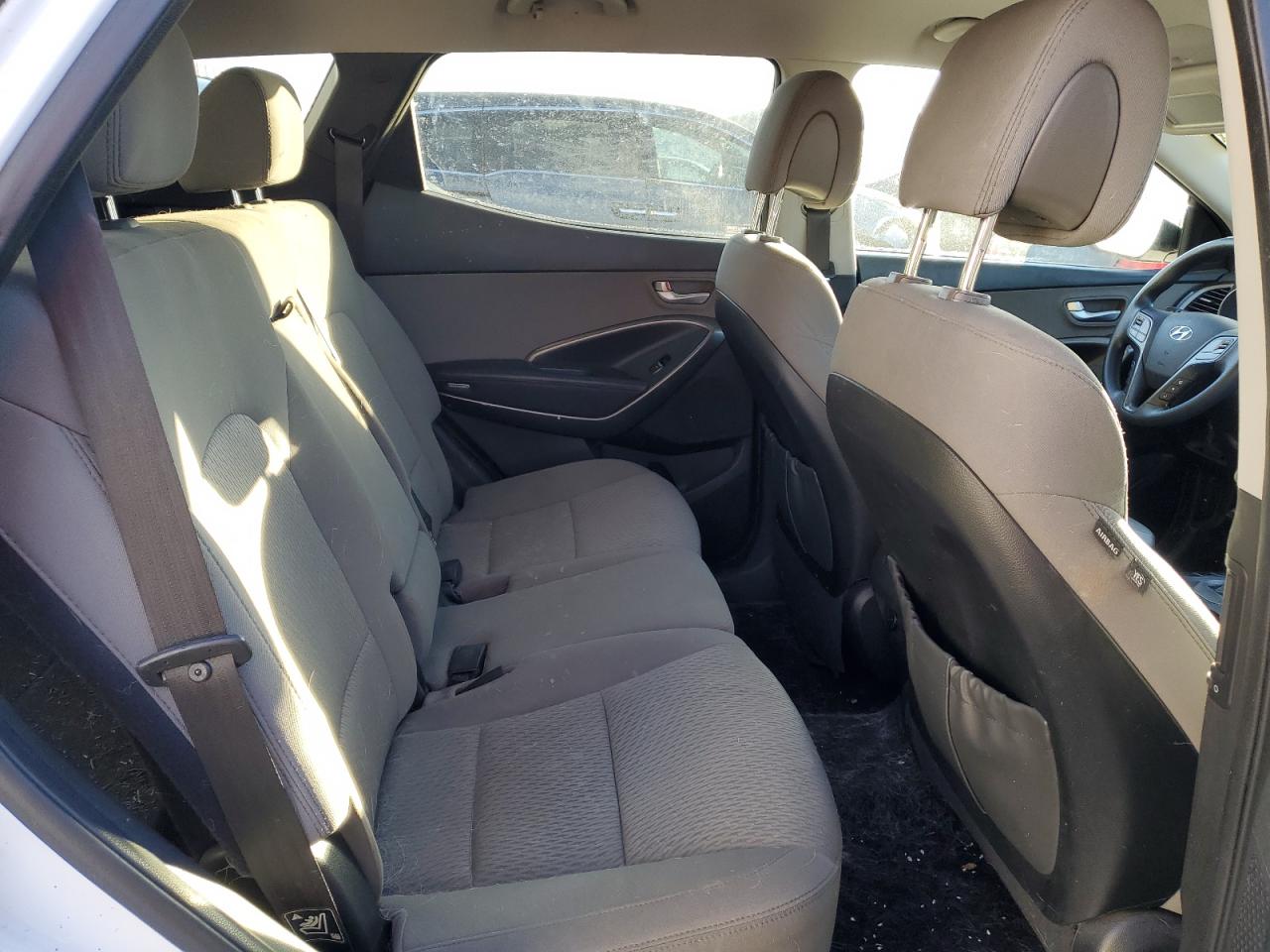 2018 Hyundai Santa Fe - Image 10