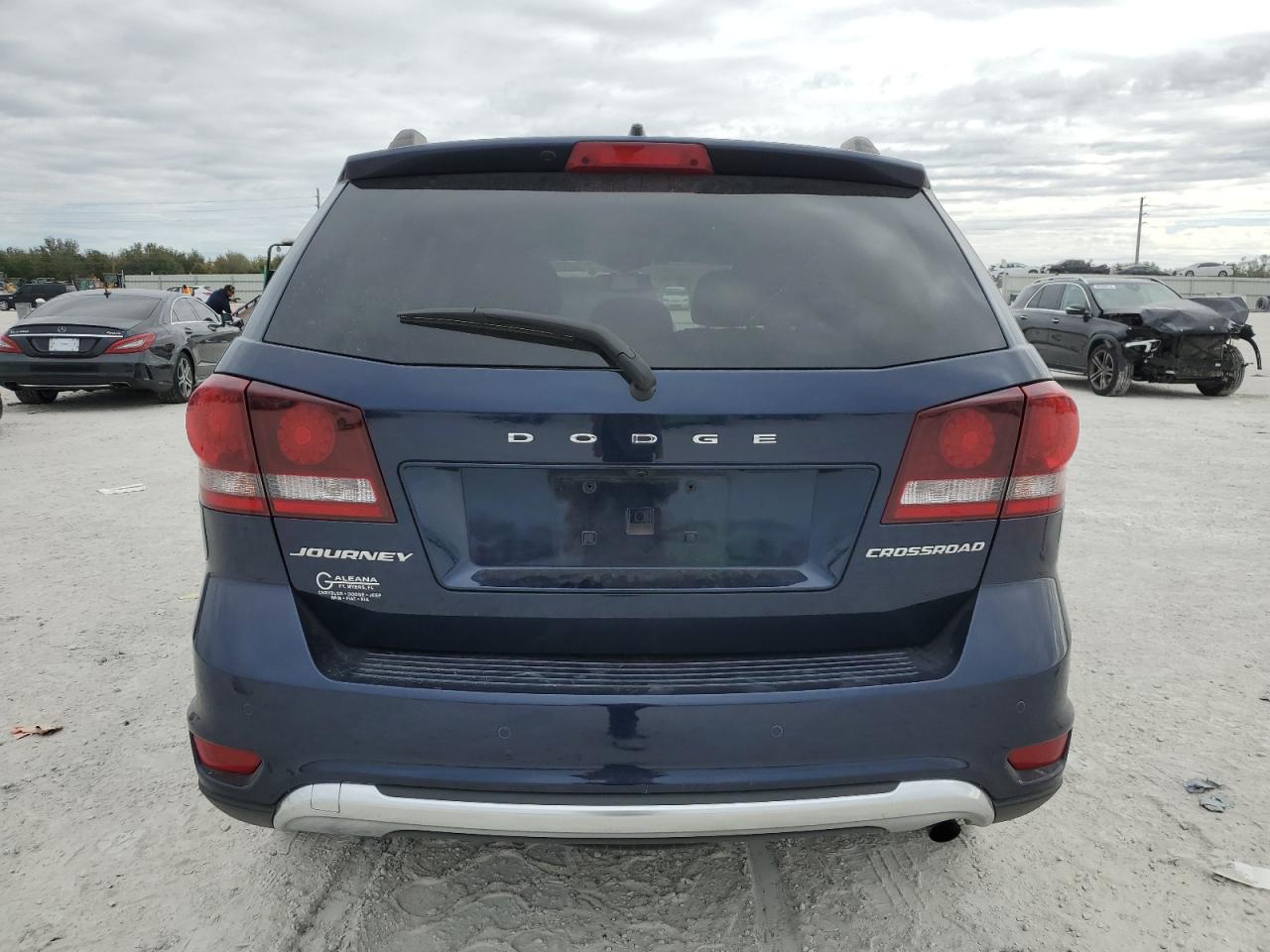 2017 Dodge Journey Crossroad VIN: 3C4PDCGB5HT516817 Lot: 89265775
