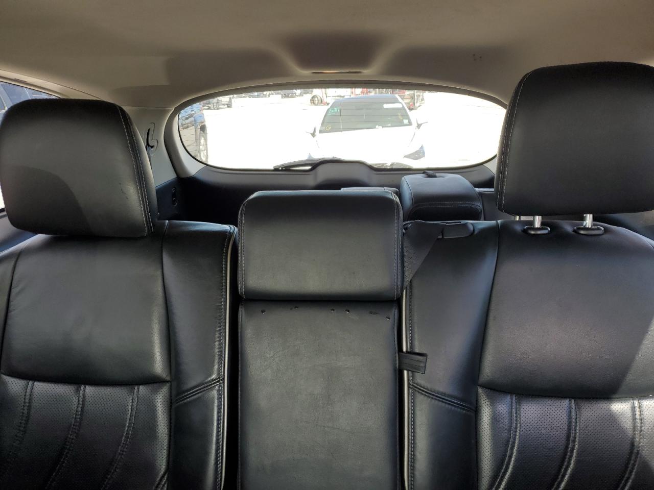 2017 Infiniti QX60 - Image 10