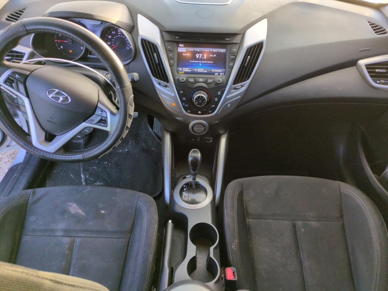 2016 Hyundai Veloster VIN: KMHTC6AD8GU265496 Lot: 87926045