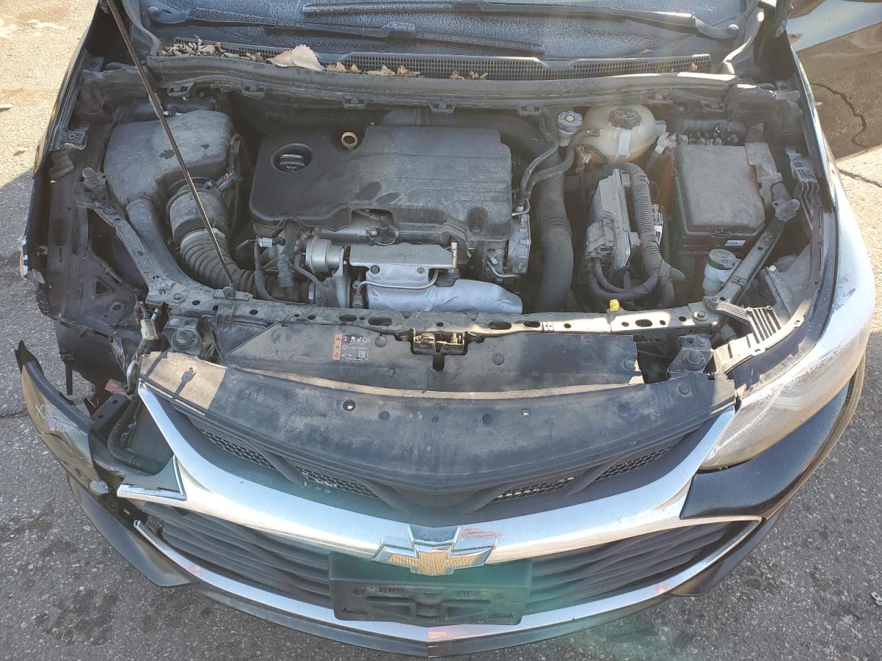 2019 Chevrolet Cruze - Image 11