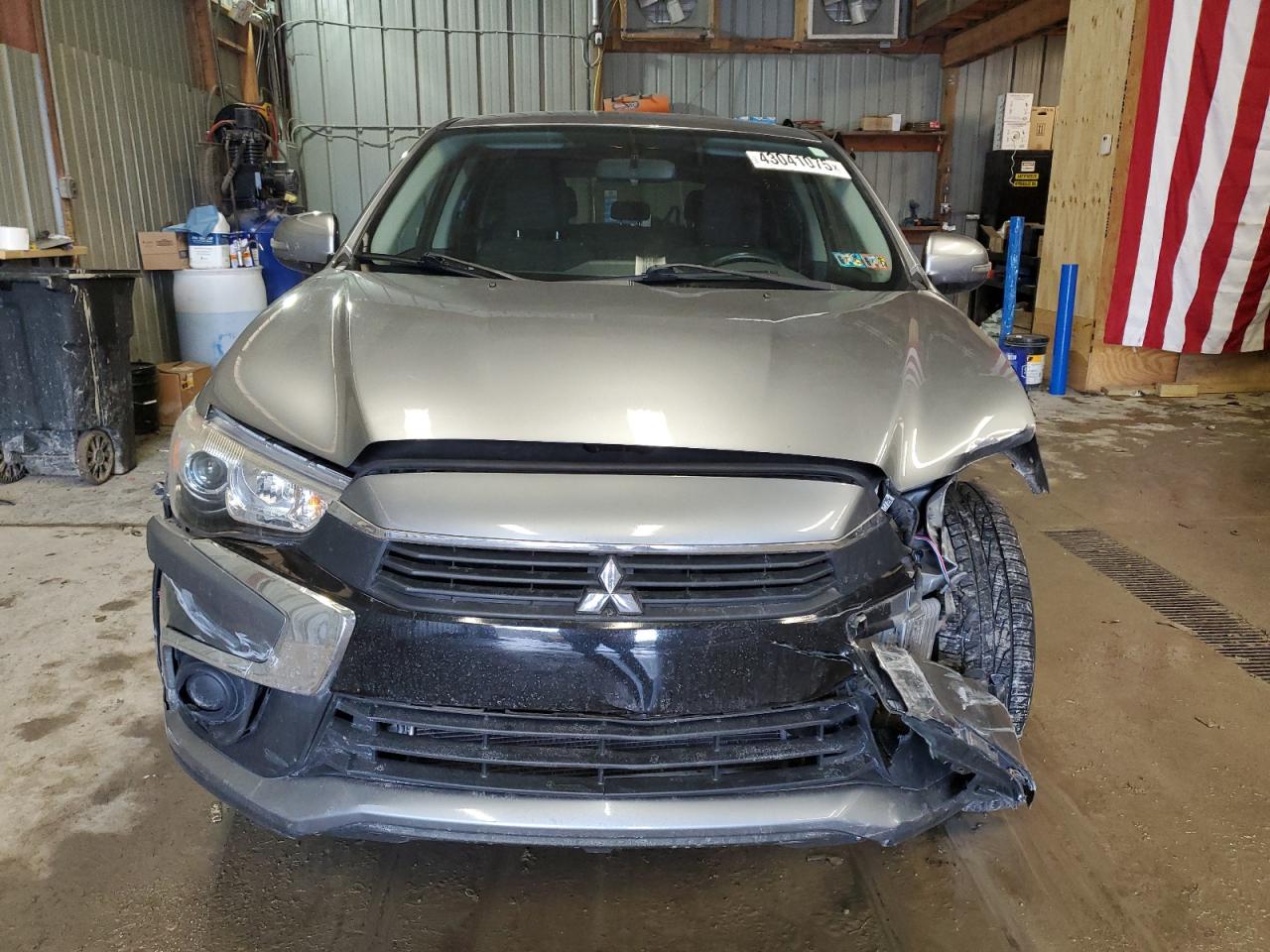 2016 Mitsubishi Outlander - Image 5