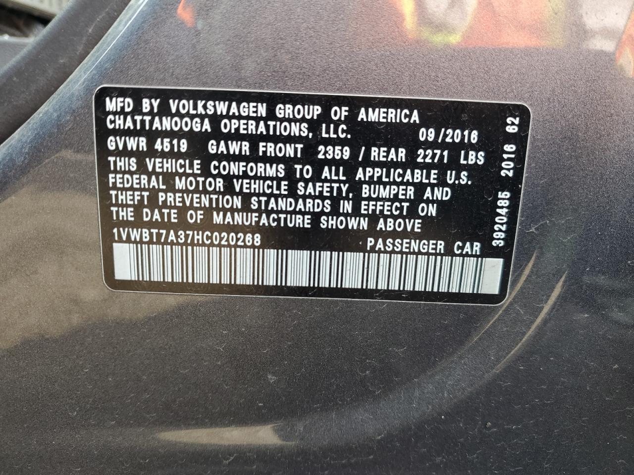 2017 Volkswagen Passat - Image 15
