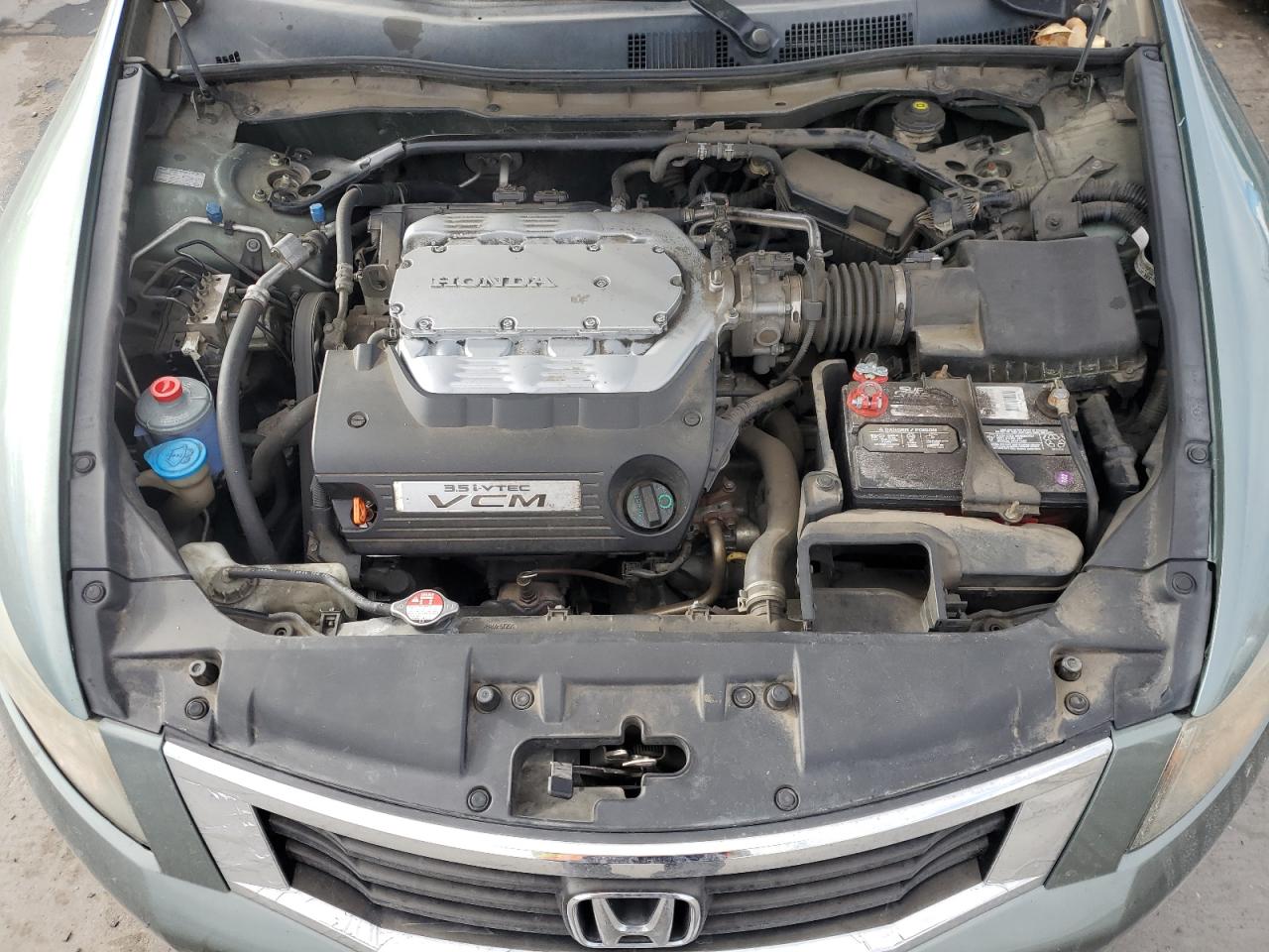 2010 Honda Accord - Image 11