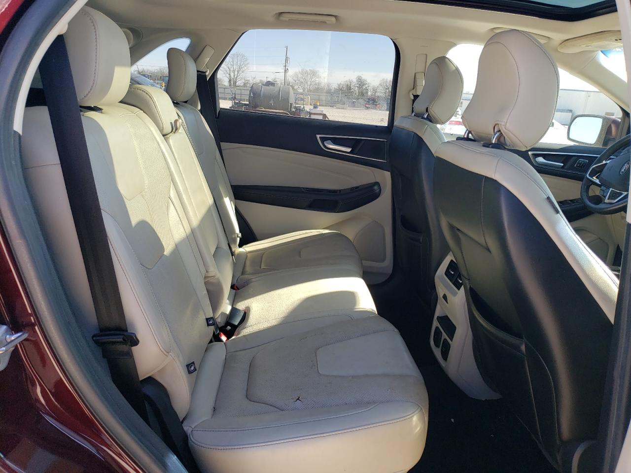 2017 Ford Edge - Image 11