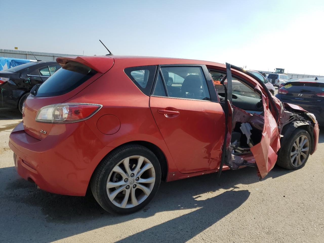 2010 Mazda 3 - Image 3