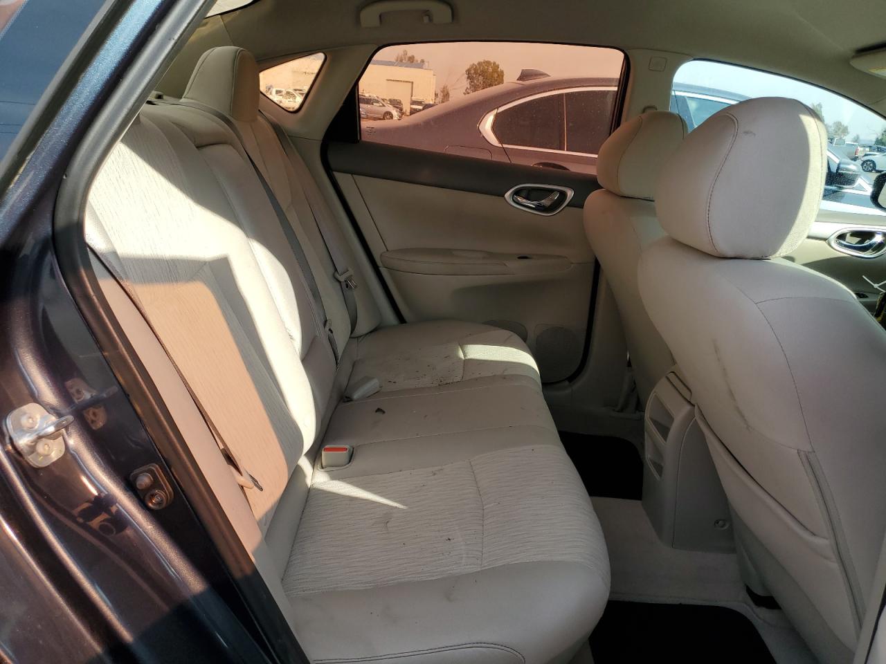 2014 Nissan Sentra - Image 10