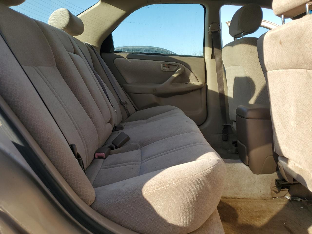 2000 Toyota Camry - Image 10