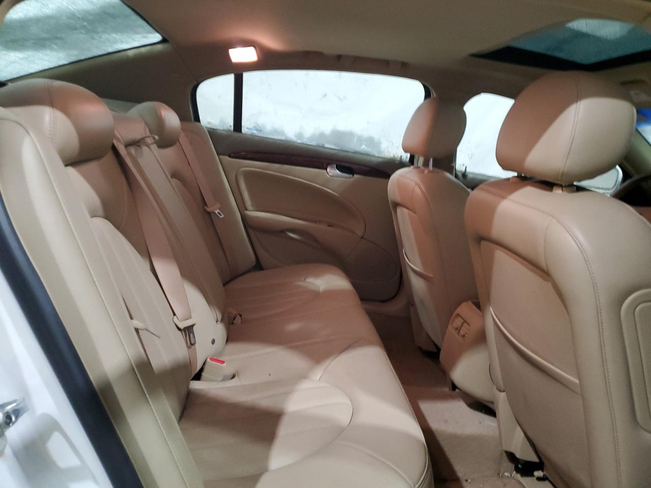 2006 Buick Lucerne - Image 10