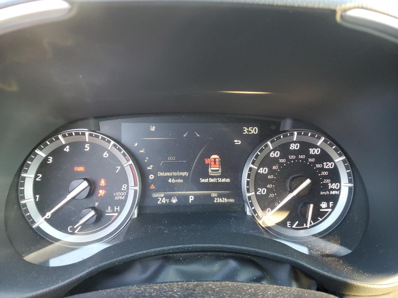 2022 Toyota Highlander - Image 9