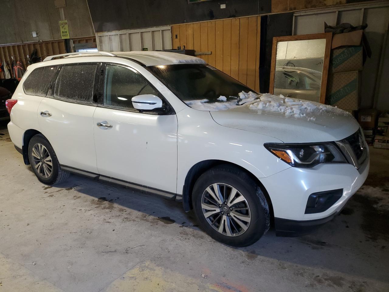 2017 Nissan Pathfinder - Image 4