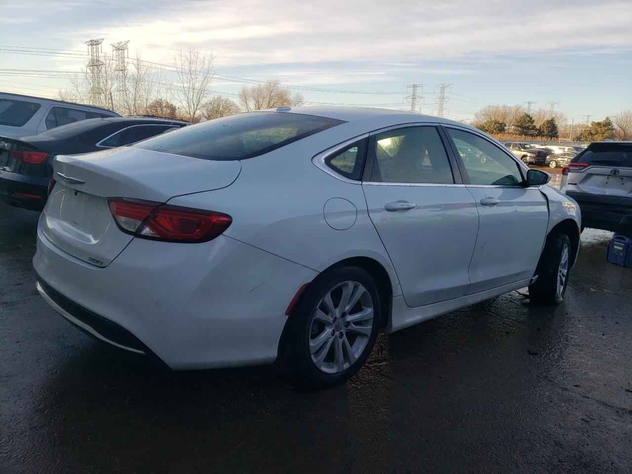 2015 Chrysler 200 - Image 3